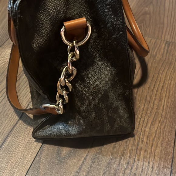 Michael Kors large leather satchel - Picture 8 of 13